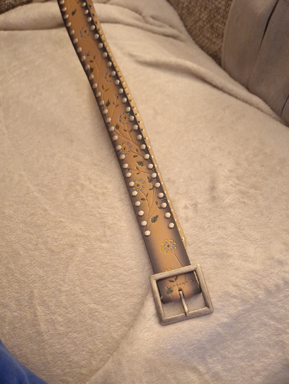 Source Unknown Tan Floral Studded Leather Belt